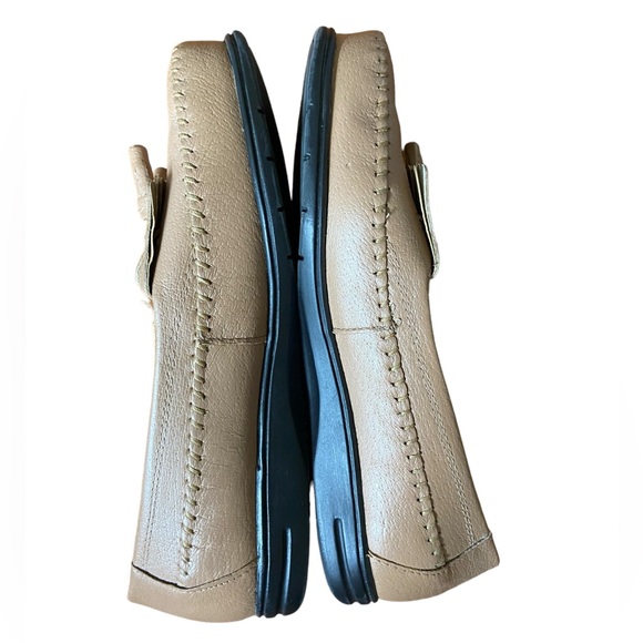 Dr Scholl’s Comfort Cushion Tan Slip on Fringe Tassel flat loafers Ladies 8M - Picture 3 of 6